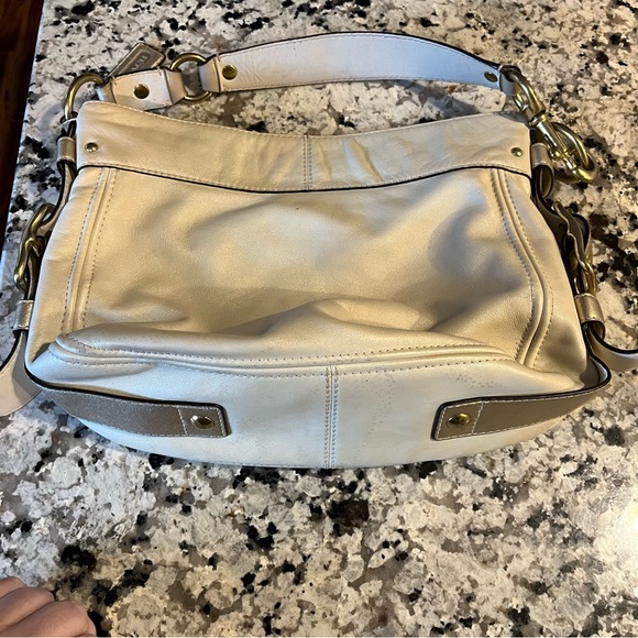 COACH M1082-F12671 Zoe Hobo Shoulder Bag cream winter white gold lt blue lining - Picture 2 of 13